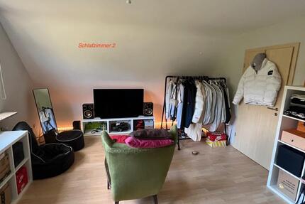 Helle & großzügige Dachgeschosswohnung 1 zimmer