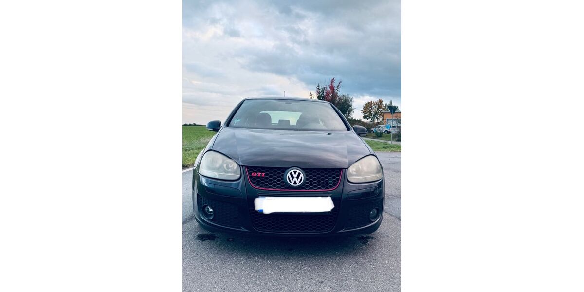 VW Golf 295.000 km 2.950 &euro; Rottenburg 72108