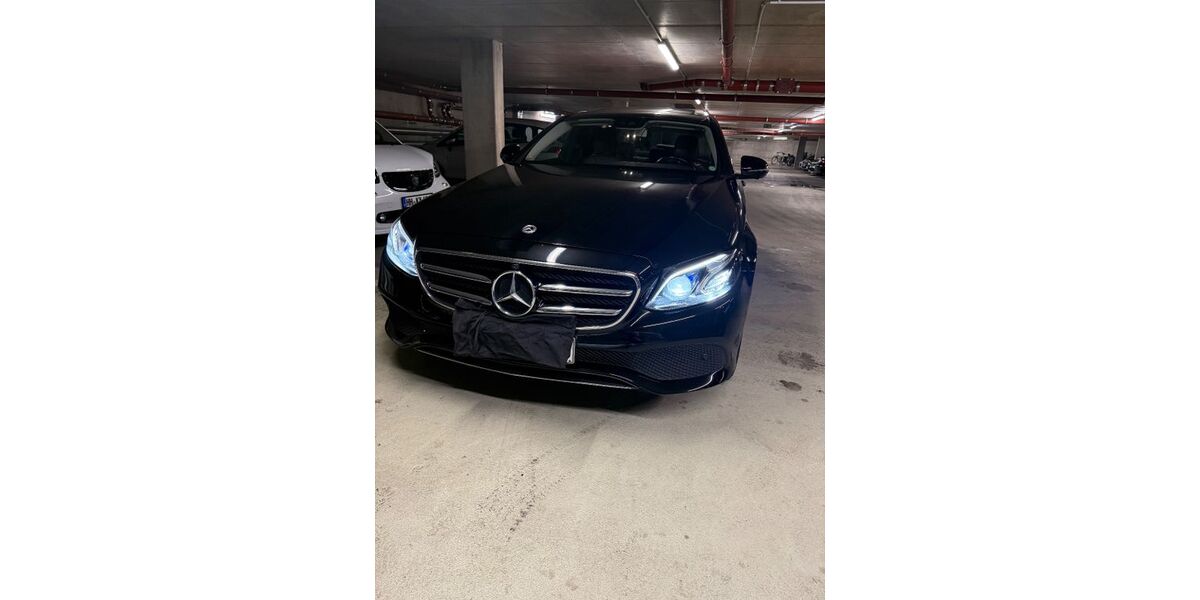 Mercedes-Benz E 220 172.360 km 21.250 &euro; Hamburg 22305