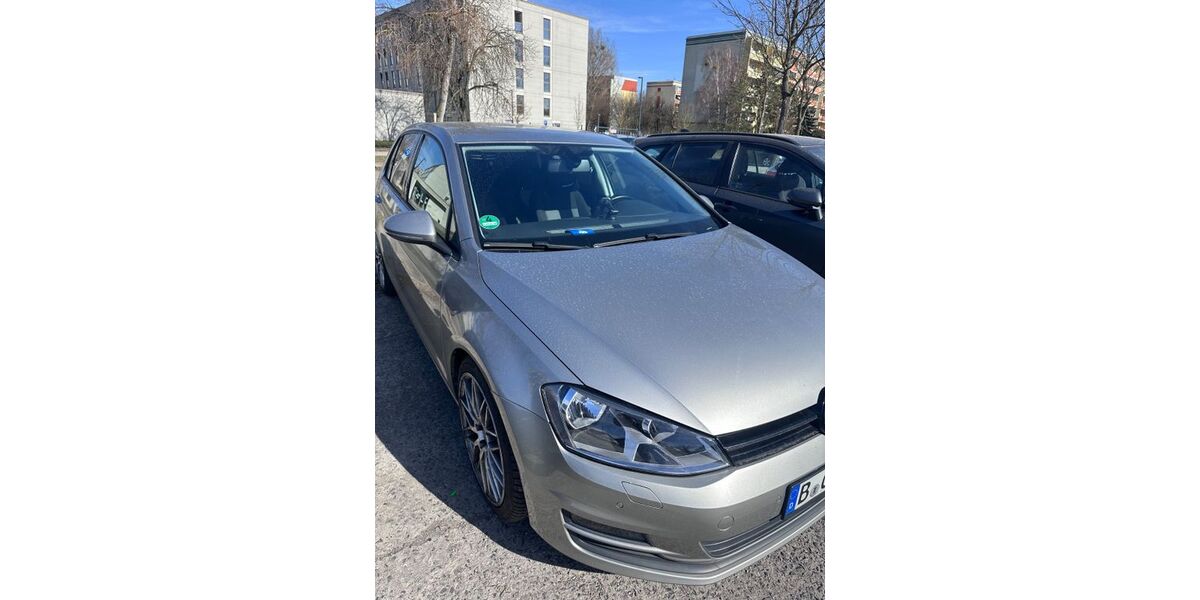 VW Golf 101.500 km 9.850 &euro; Berlin 12687