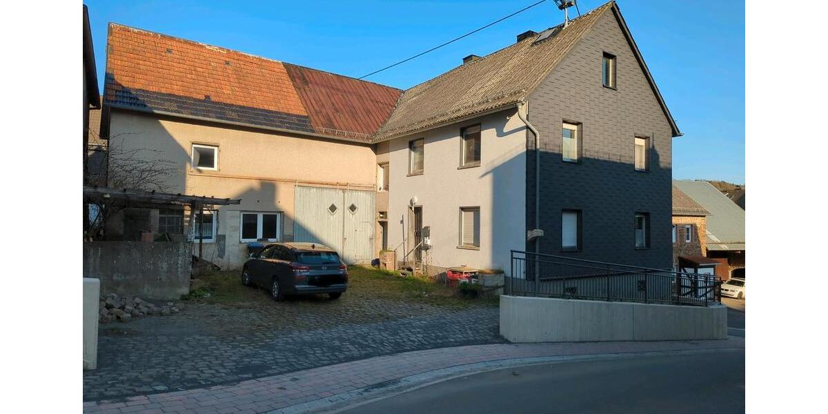 Bauernhaus, Landhaus Uersfeld - 9 Zimmer, 110 m&sup2;, 120.000&euro; | Angebot:25780910