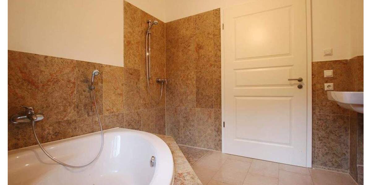 Barrierefreier Bungalow mit hochwertiger Ausstattung in Hamburg - Sasel 4 zimmer