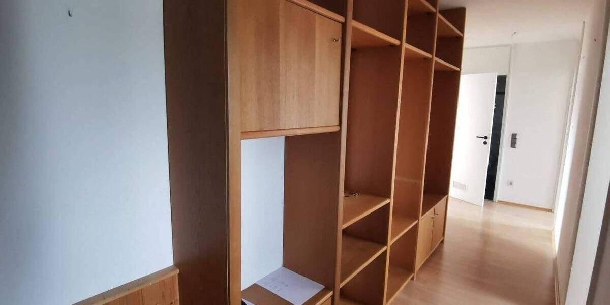 Etagenwohnung Fürth Südstadt - 2 Zimmer, 67 m&sup2;, 650&euro; | Angebot:26377269
