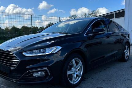 Ford Mondeo 168.743 km 10.450 € München 81737