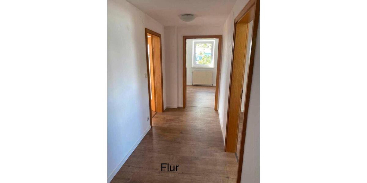 Dachgeschoßwohnung Auerbach in der Oberpfalz - 3 Zimmer, 80 m&sup2;, 550&euro; | Angebot:25236832