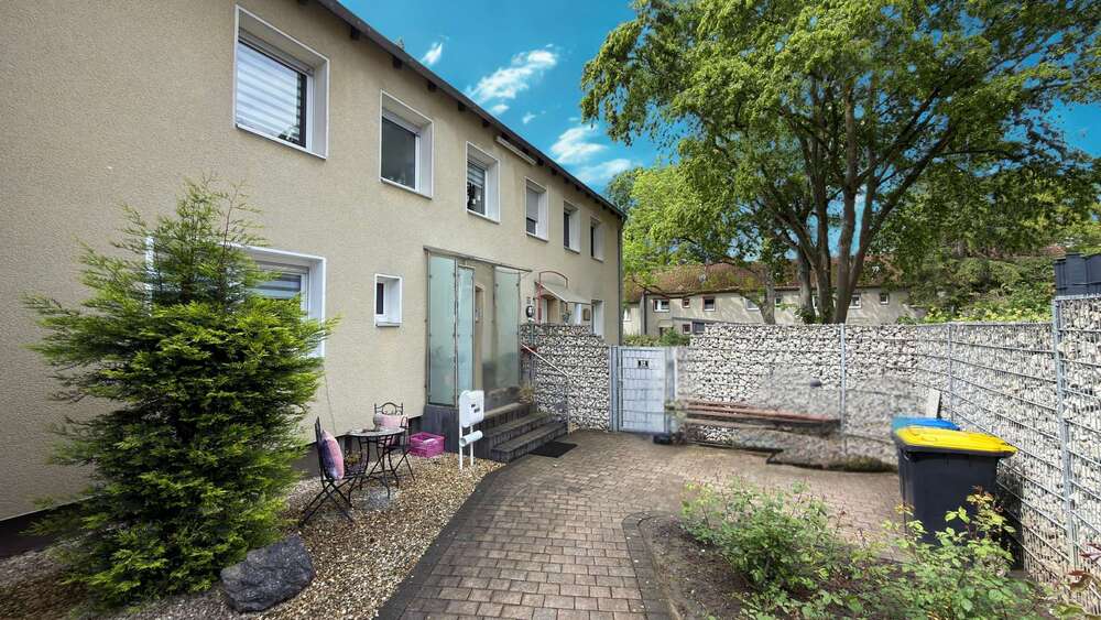 Modernisiertes Reihenhaus mit Wellnessbad, Gäste-WC, Keller & 248 m² Grundstück - Reihenmittelhaus Bönen | Angebot:26613170