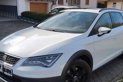 Seat Leon 59.800 km 21.000 &euro; Waldalgesheim 55425
