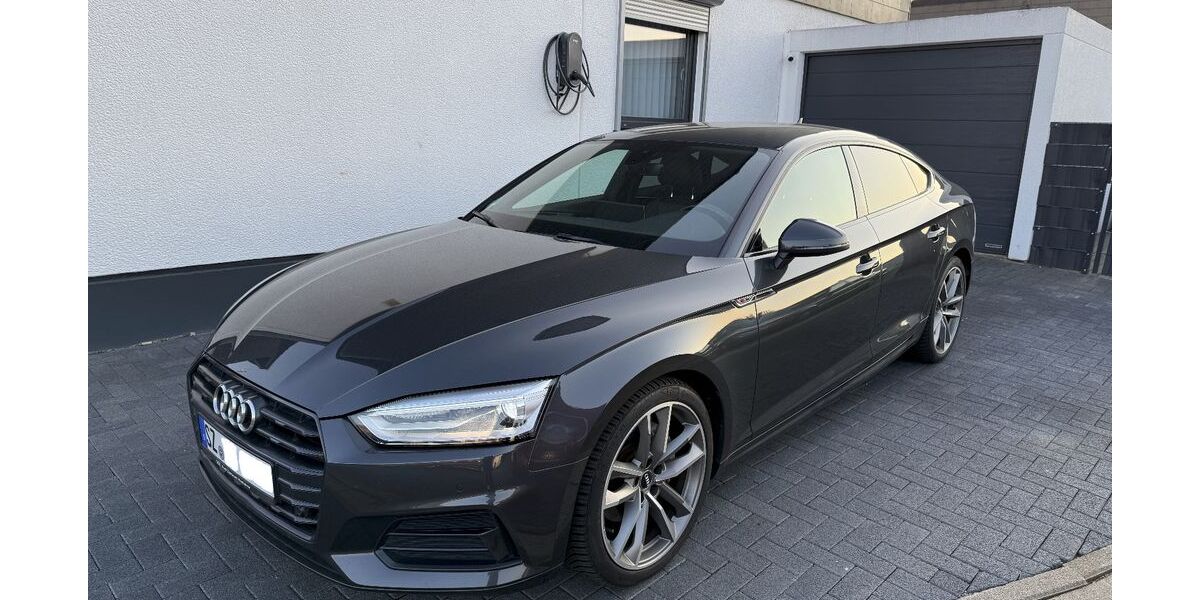 Audi A5 178.000 km 19.399 &euro; Salzgitter 38228