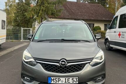 Opel Zafira 176.000 km 10.000 &euro; ZELLINGEN 97225