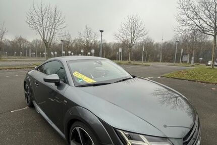 Audi TT 207.000 km 15.400 &euro; Hamburg 22049