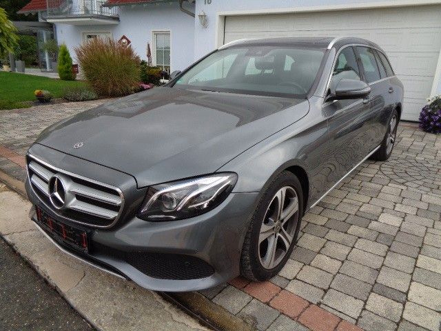Mercedes-Benz E 220 119.500 km 21.499 € Freudenberg 92272