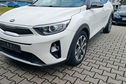 Kia Stonic 28.147 km 15.180 &euro; Altenburg 04600