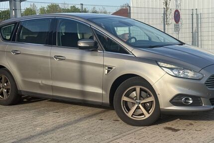 Ford S-Max 176.000 km 8.999 &euro; Riedstadt-Goddelau 64560