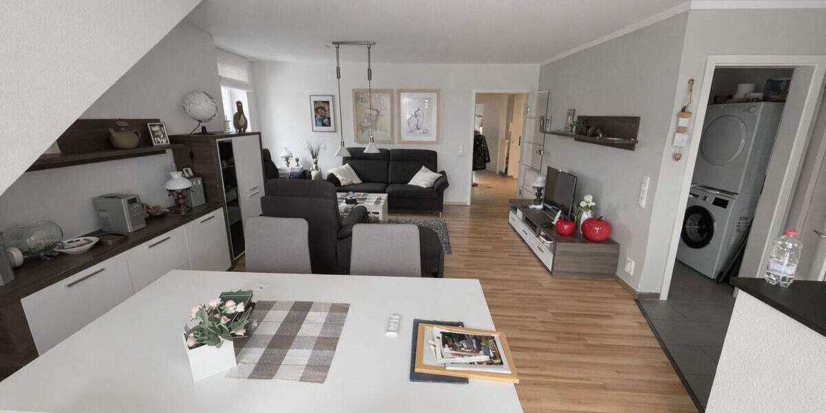 Etagenwohnung Delmenhorst Düsternort - 3 Zimmer, 90 m&sup2;, 290.000&euro; | Angebot:24877576