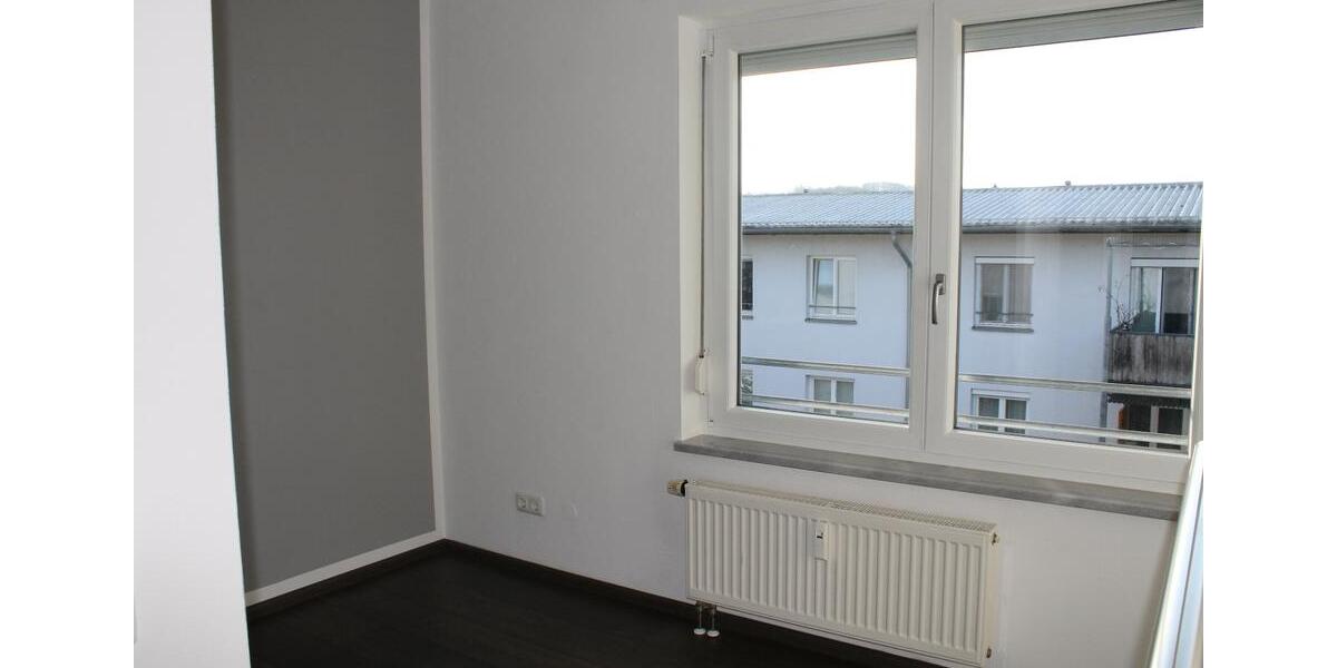 Reihenhaus Regensburg Gallingkofen - 4 Zimmer, 102 m&sup2;, 1.790&euro; | Angebot:23200367