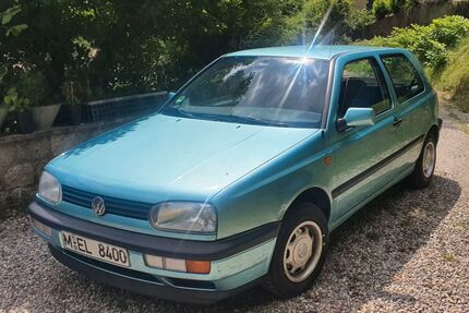 VW Golf 60.800 km 5.500 &euro; Mehring 84561