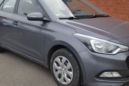 Hyundai i20 129.221 km 2.799 &euro; köln 51149