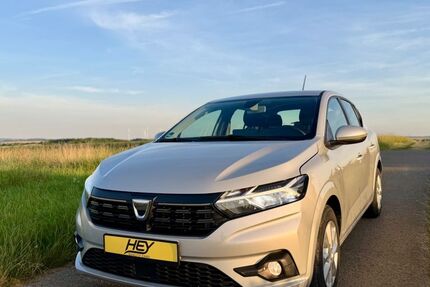 Dacia Sandero 94.300 km 9.990 &euro; Embken 52385