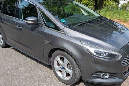 Ford S-Max 244.000 km 7.750 &euro; Östringen 76684