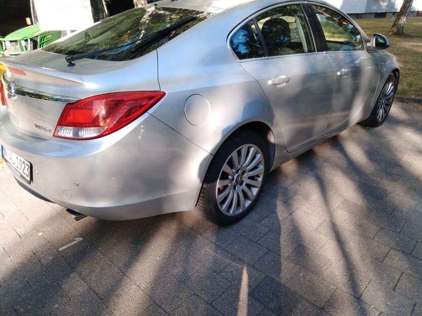 Opel Insignia 125.500 km 3.000 € Nürnberg 90469