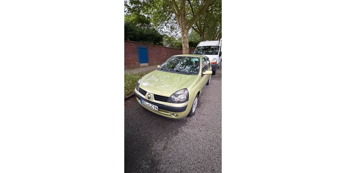 Renault Clio 207.821 km 700 &euro; Mönchengladbach 41236