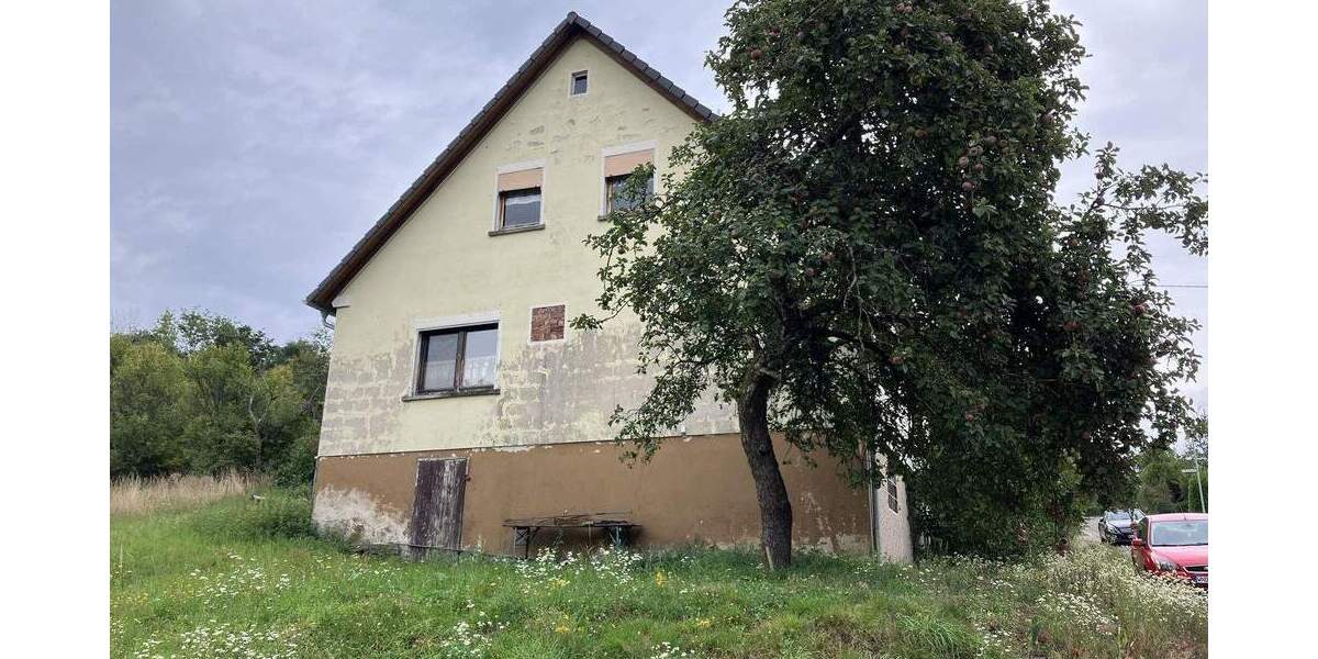 Einfamilienhaus Freisen Eitzweiler - 7 Zimmer, 143 m&sup2;, 108.000&euro; | Angebot:25677850