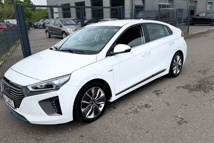 Hyundai IONIQ 142.000 km 10.900 &euro; Troisdorf (10 km Köln-Bonn Airport) 53842