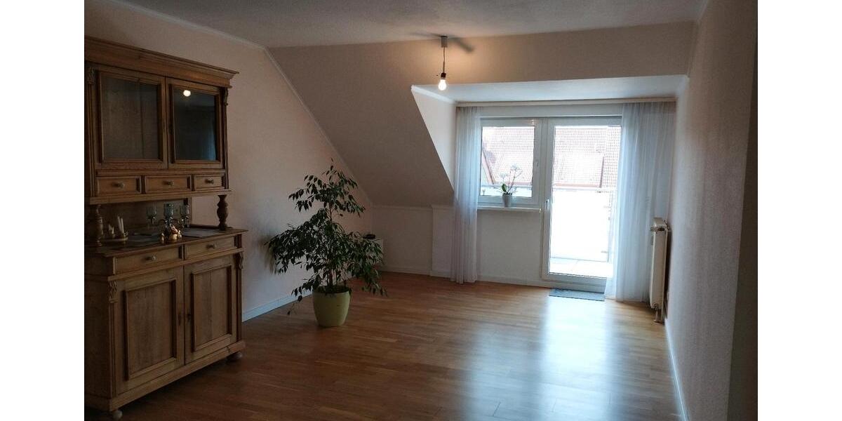 Dachgeschoßwohnung Osnabrück Hafen - 4 Zimmer, 88 m&sup2;, 175.000&euro; | Angebot:26884753