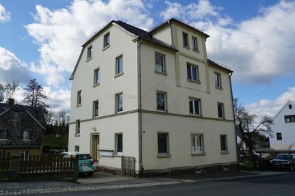 2-Zimmer-Wohnung mit großer Wohnküche und Vorratsraum