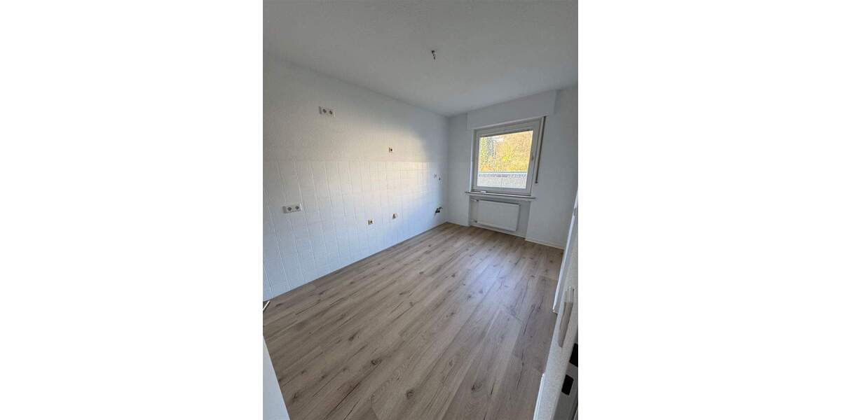 Etagenwohnung Beverungen - 2 Zimmer, 60 m&sup2;, 240&euro; | Angebot:25695346