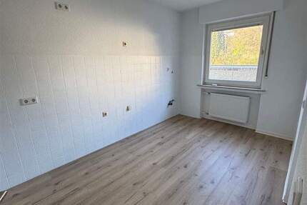 Wohnung Beverungen - 2 Zimmer, 60 m&sup2;, 240&euro; | Angebot:25695346