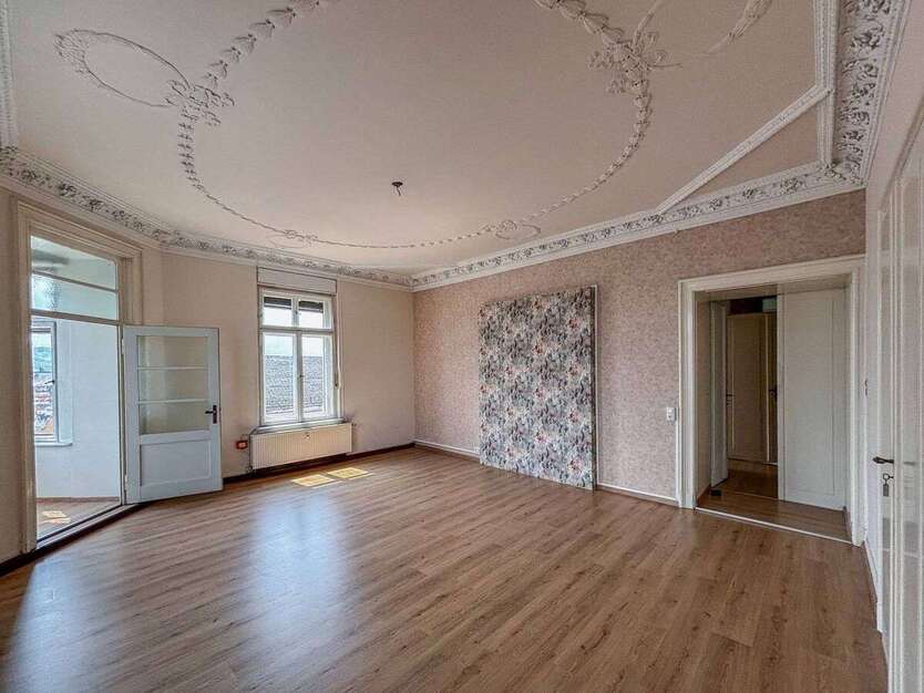 Wohnung zum Mieten in Reichenbach 900 € 185 m² 5 zimmer