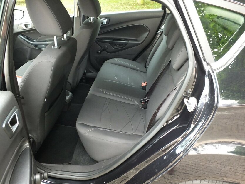 Ford Fiesta SYNC EDITION COOL&SOUND START-STOP 98.755 km 6.998 € Köln 50858