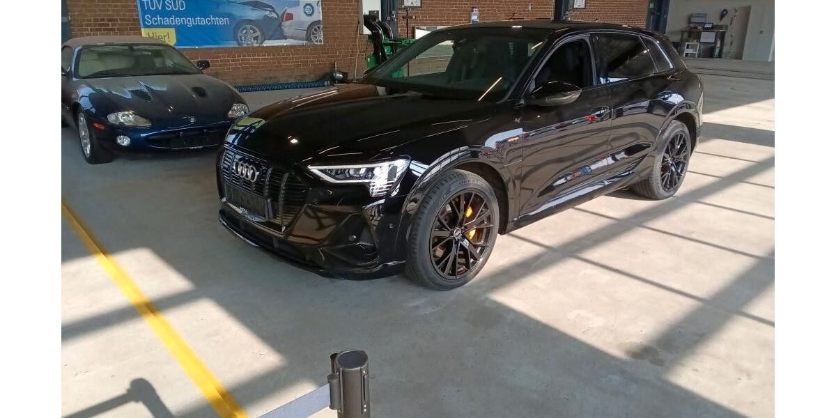 Audi e-tron 120.750 km 29.940 &euro; Helmstedt 38350