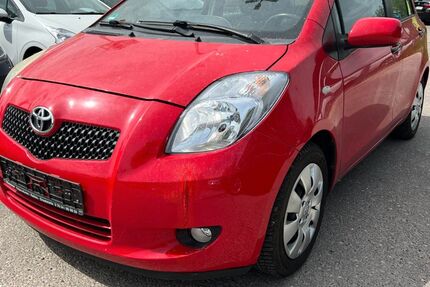 Toyota Yaris 168.000 km 3.700 &euro; Freiburg im Breisgau 79108