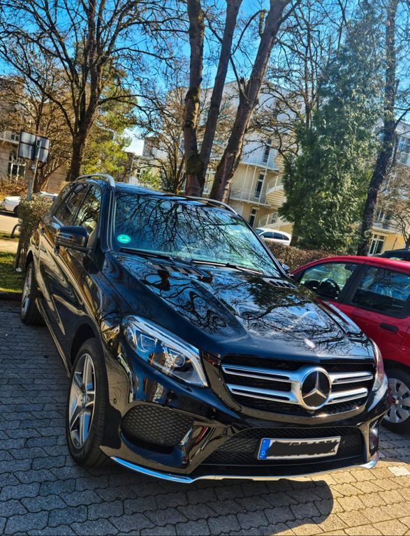 Mercedes-Benz GLE 350 143.000 km 29.900 € München 81248