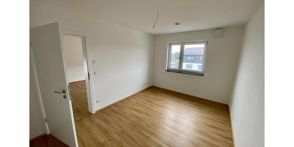 Etagenwohnung Ergoldsbach Langenhettenbach - 3 Zimmer, 78 m&sup2;, 875&euro; | Angebot:25872222