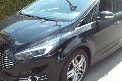 Ford S-Max 180.000 km 7.900 &euro; Limbach-Oberfrohna 09212