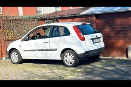Ford Fiesta 140.000 km 2.000 &euro; Bad ems 56130