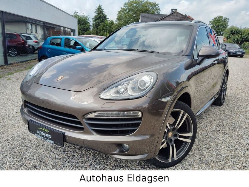 Porsche Cayenne 294.900 km 21.990 € Springe 31832