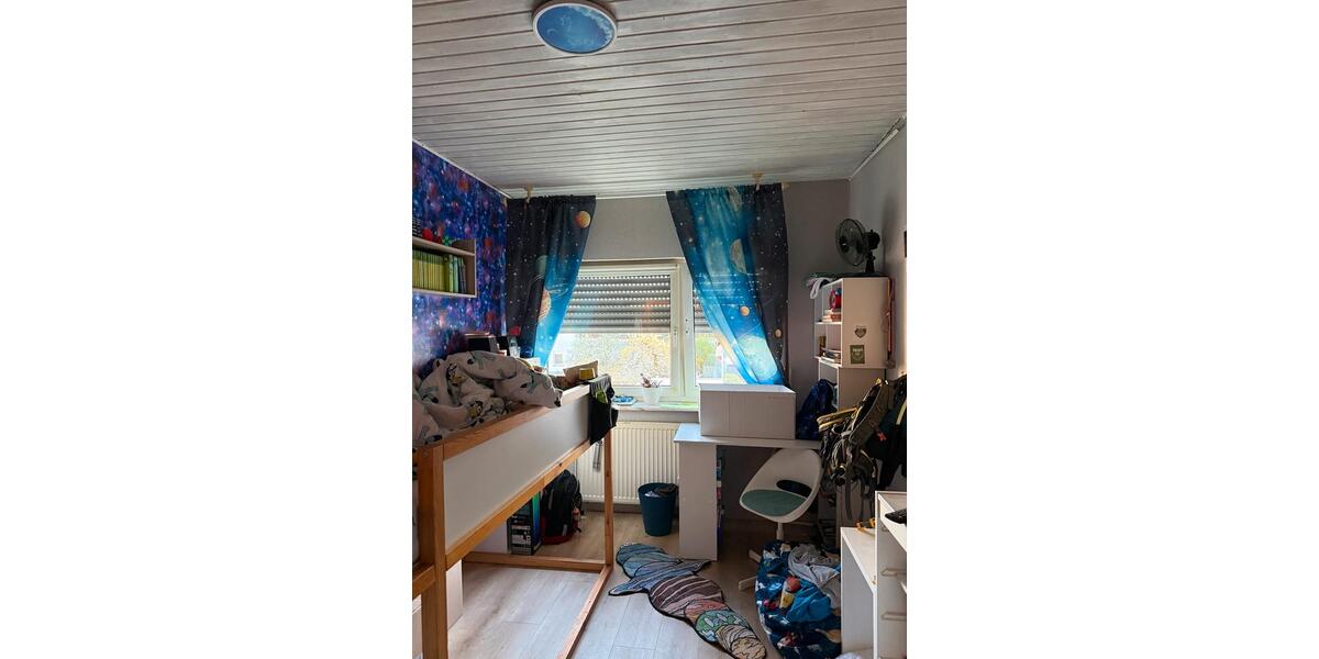 Doppelhaushälfte Frankfurt am Main Ginnheim - 5 Zimmer, 127 m&sup2;, 1.400&euro; | Angebot:26318609