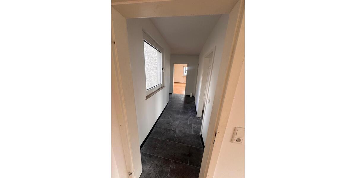 Erdgeschoßwohnung Ober-Olm Olm - 3 Zimmer, 105 m&sup2;, 1.400&euro; | Angebot:25649007