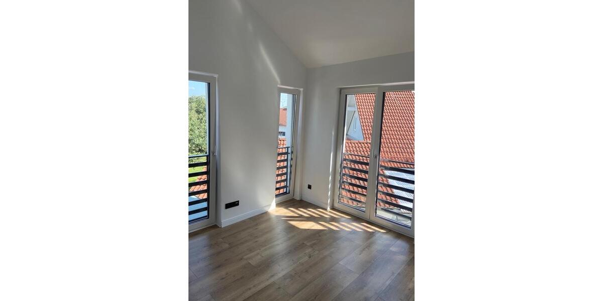 Doppelhaushälfte Memmingen - 6 Zimmer, 145 m&sup2;, 1.700&euro; | Angebot:26218230