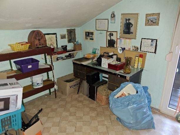 renovierungsbedürftiges, geräumiges Haus in herrlicher Waldrand- und Aussichtslage von Zwiesel 8 zimmer