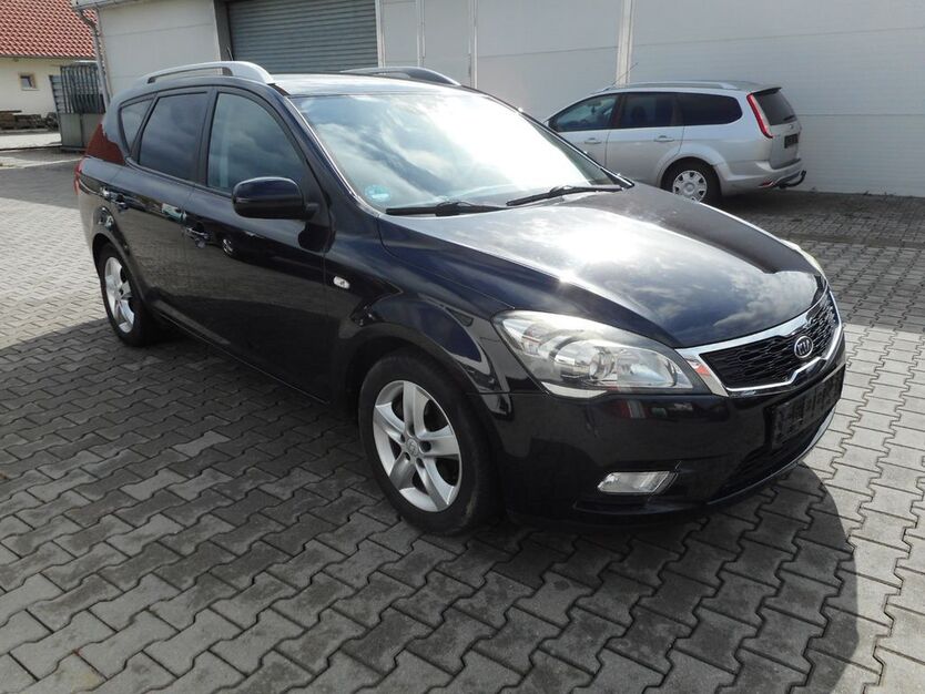 Kia ceed Sportswagon 174.452 km 3.999 € Deggendorf 94469