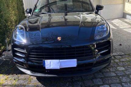Porsche Macan 145.000 km 39.700 &euro; München 80801
