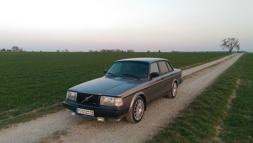 Volvo 240 245.000 km 10.900 &euro; Schwäbisch Hall 74523