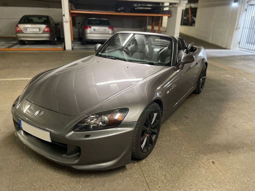 S2000
