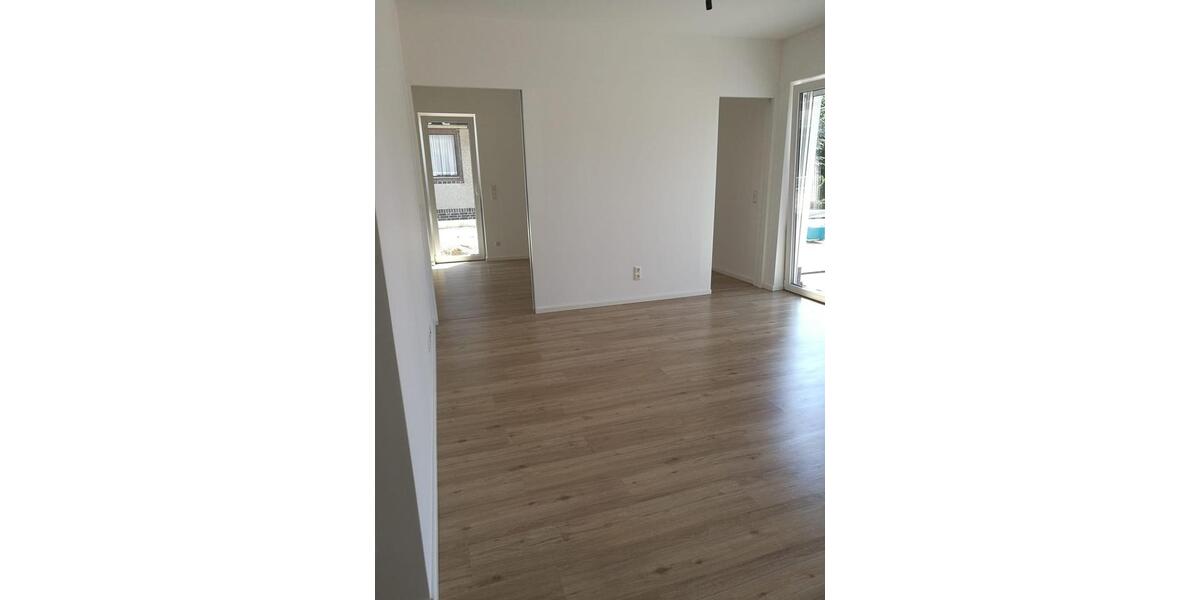 Erdgeschoßwohnung Königs Wusterhausen Niederlehme - 2 Zimmer, 68 m&sup2;, 1.167&euro; | Angebot:26625884