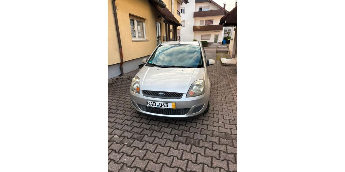 Ford Fiesta 205.738 km 1.650 &euro; Baden Baden 76532